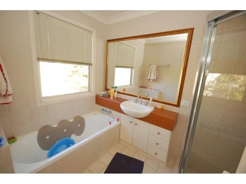 17/99-101 Heeb Street, Benowa QLD 4217