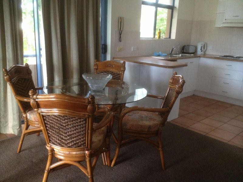 4 MONTE CARLO AVE, Surfers Paradise QLD 4217