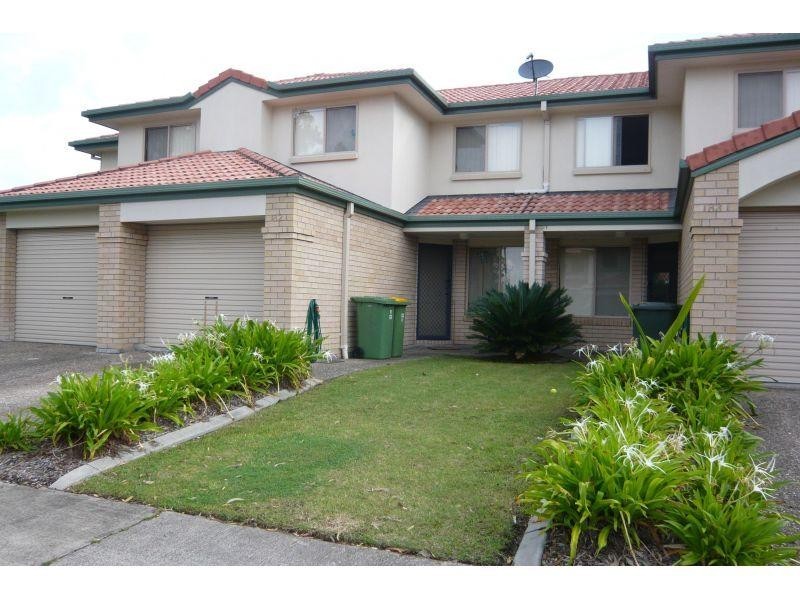 Townhouse/2 Bos Drive, Coomera QLD 4209