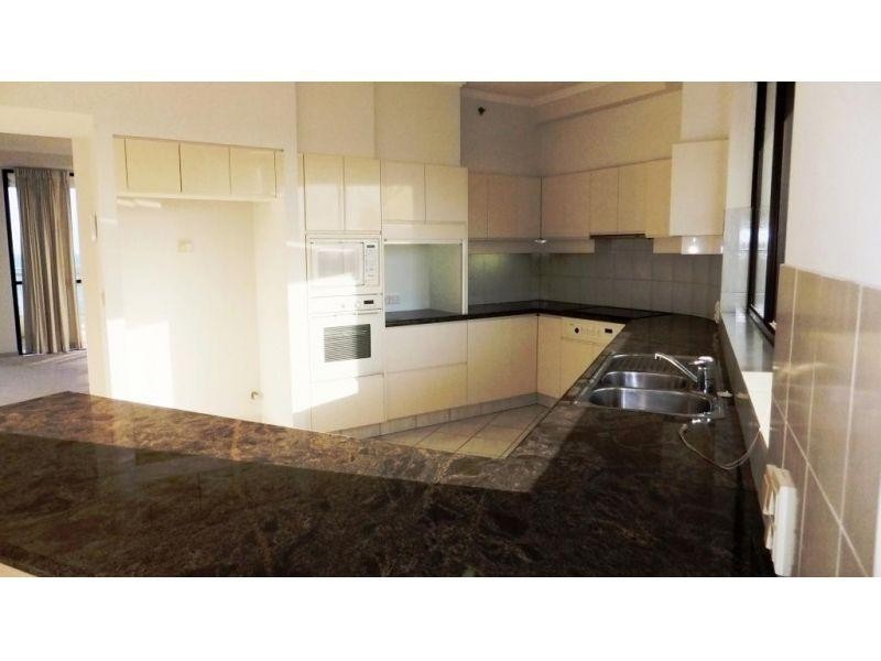 9 Bayview Street, Runaway Bay QLD 4216