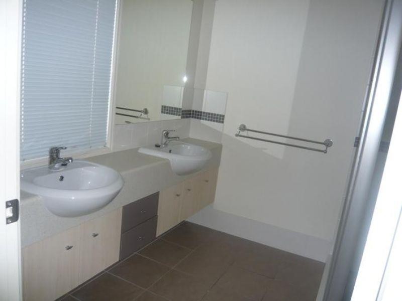 G 10 /2 Catalina Way, Upper Coomera QLD 4209