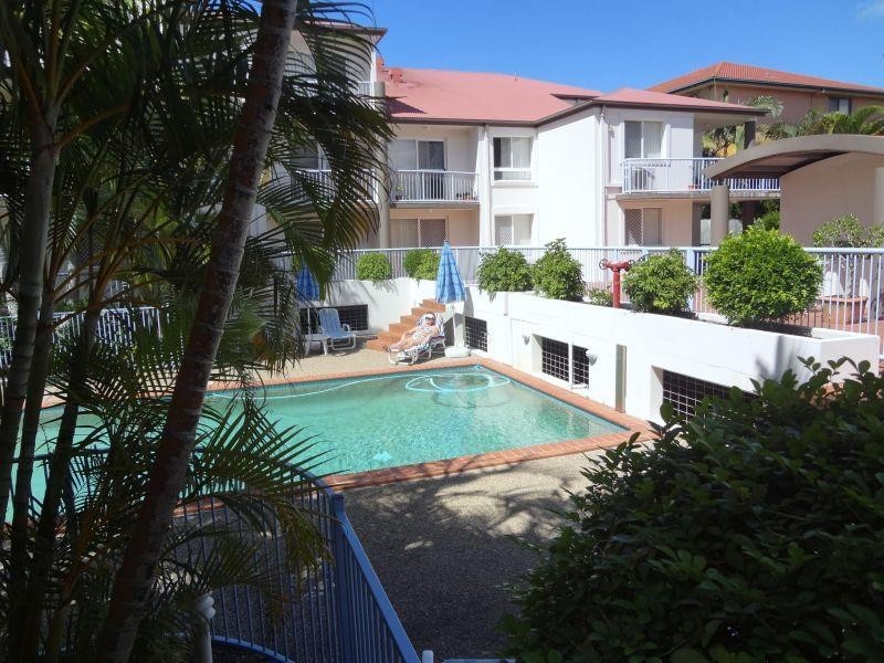 12 Lloyd Street, Southport QLD 4215