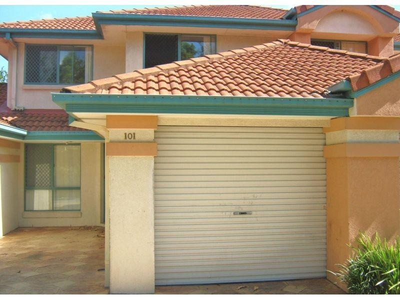 28 Ancona Street, Carrara QLD 4211