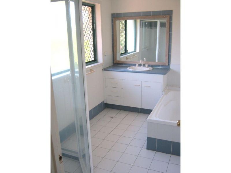 28 Ancona Street, Carrara QLD 4211