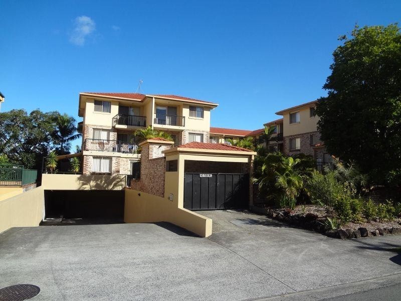 14 SpendeloveSt/12 Lloyd Street, Southport QLD 4215