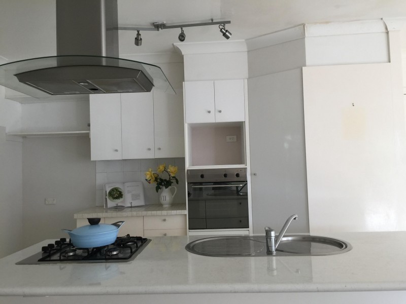34 Albicore Street, Mermaid Waters QLD 4218