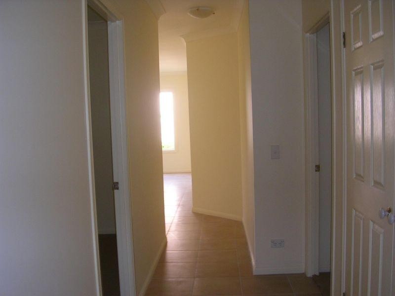 34 Albicore Street, Mermaid Waters QLD 4218