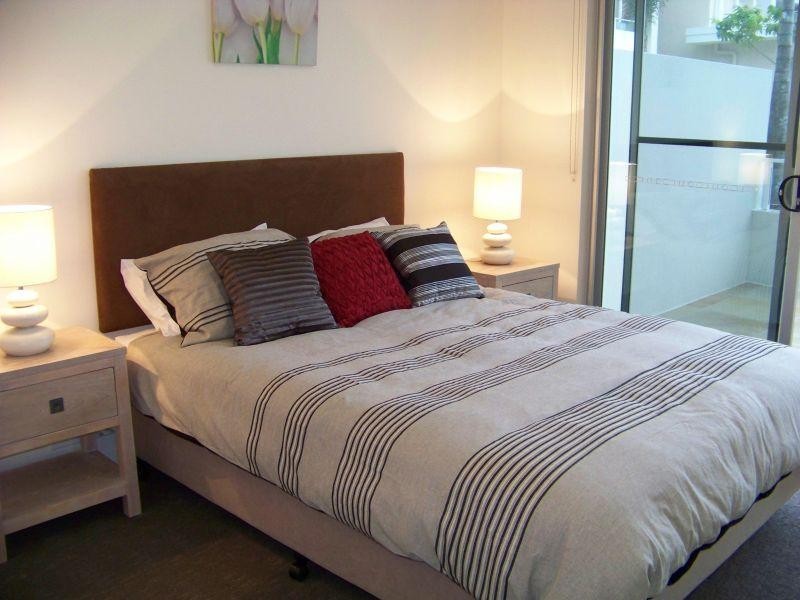 4/1 Lakefront Crescent, Varsity Lakes QLD 4227