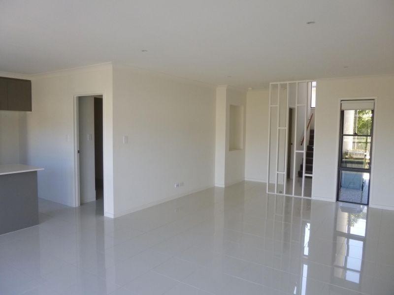 2 Bourton Road, Merrimac QLD 4226