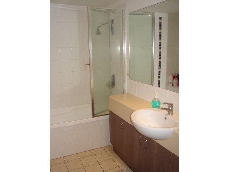 6/6 Fifth Avenue, Burleigh Heads QLD 4220