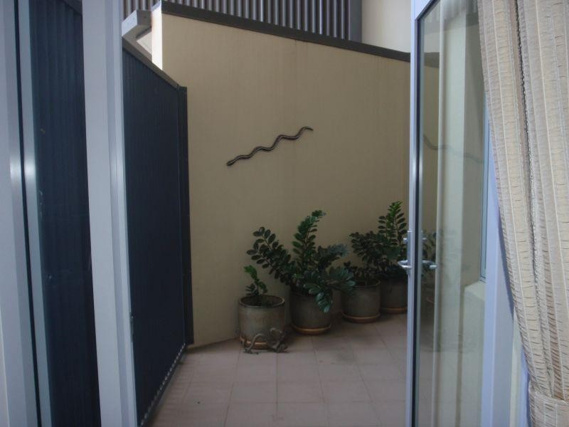 2/32 Stanley Street, Townsville City QLD 4810