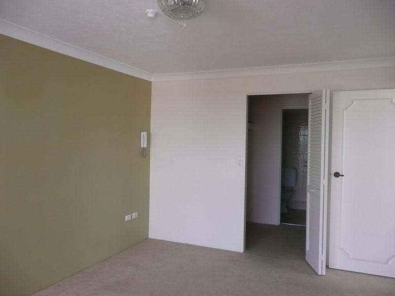 27/18 Commodore Drive, Paradise Waters QLD 4217