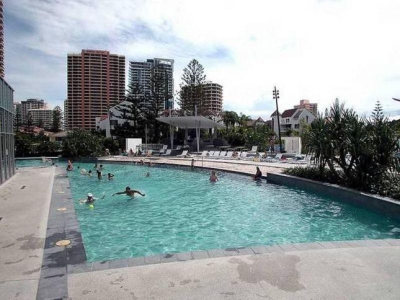 9 Hamilton Avenue, Surfers Paradise QLD 4217