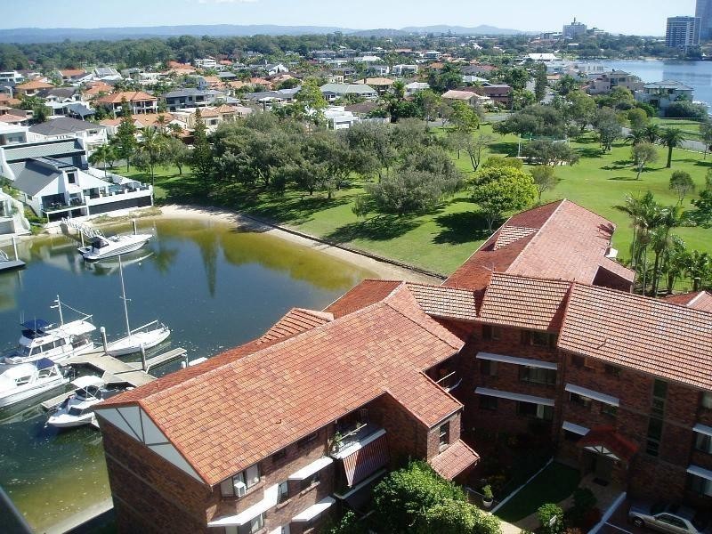 22 Commodore Drive, Paradise Waters QLD 4217