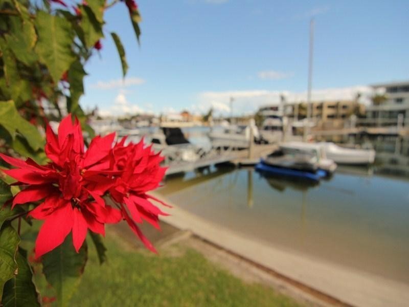 22 Commodore Drive, Paradise Waters QLD 4217