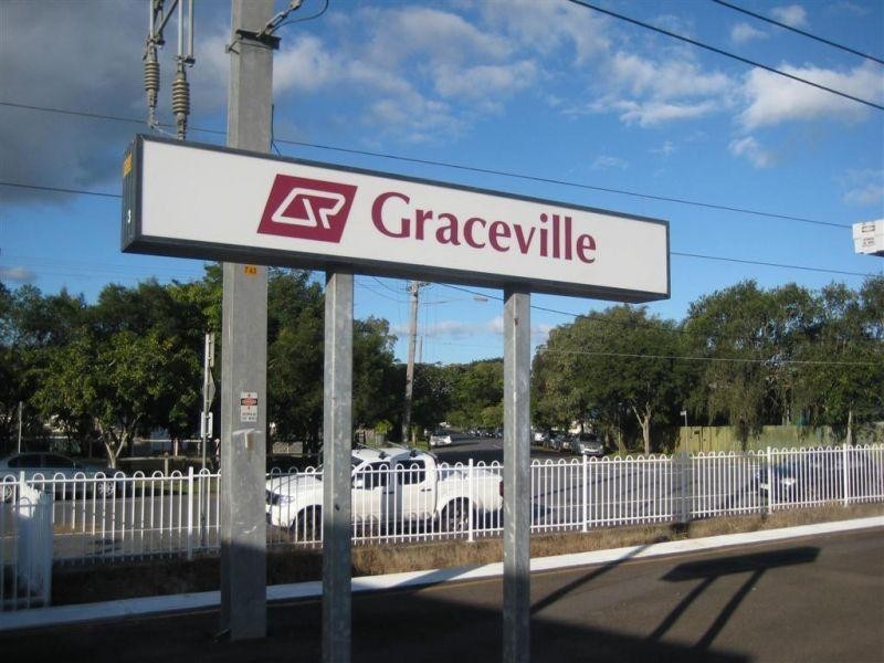 316 Long Street, Graceville QLD 4075