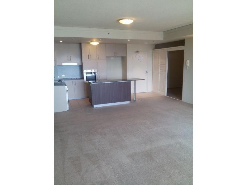 360 Marine Parade, Labrador QLD 4215