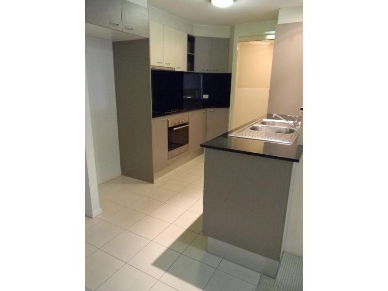 21 Cypress Avenue, Surfers Paradise QLD 4217