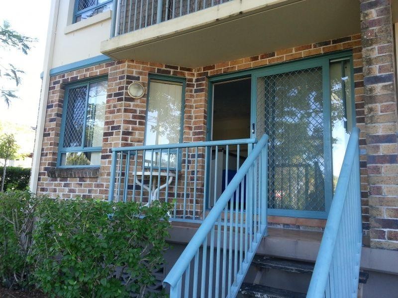 9 Tweed St/132 High Street, Southport QLD 4215