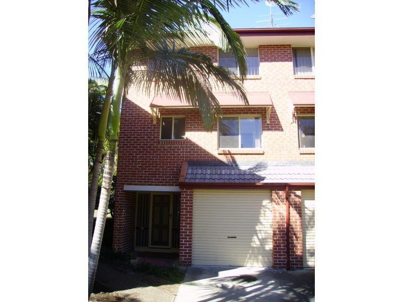 100 Racecourse Road, Bundall QLD 4217