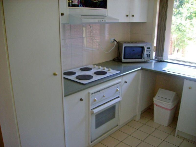 100 Racecourse Road, Bundall QLD 4217