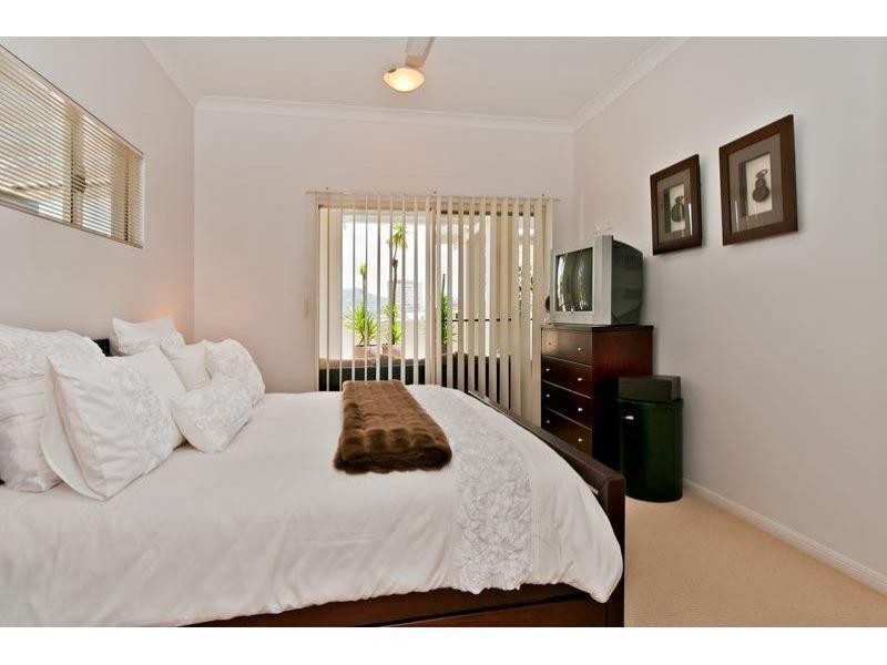 79 Spence Street, Cairns QLD 4870