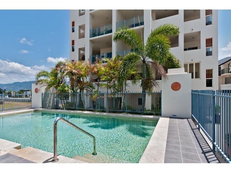 79 Spence Street, Cairns QLD 4870