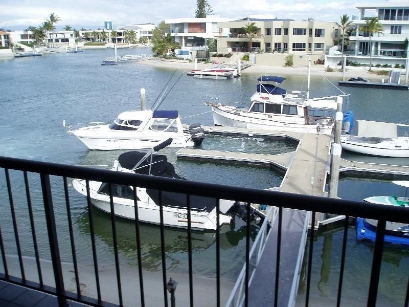 22 Commodore Drive, Paradise Waters QLD 4217