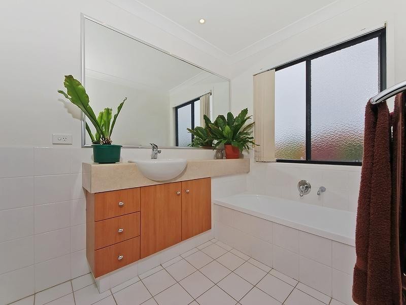 58/302 Christine Avenue, Varsity Lakes QLD 4227