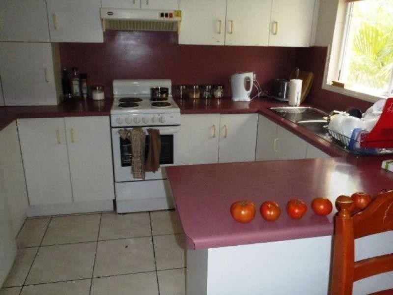 3 Eshelby Drive, Cannonvale QLD 4802