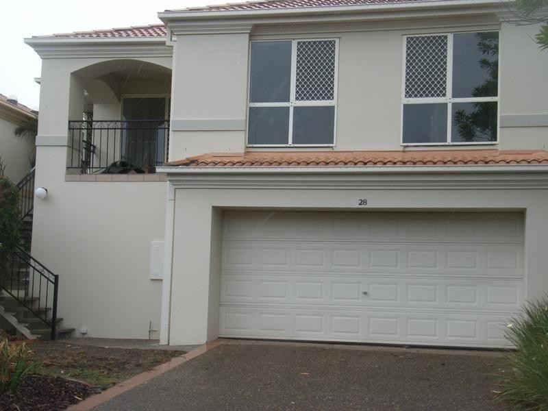 28/2-4 Langport Pde, Mudgeeraba QLD 4213