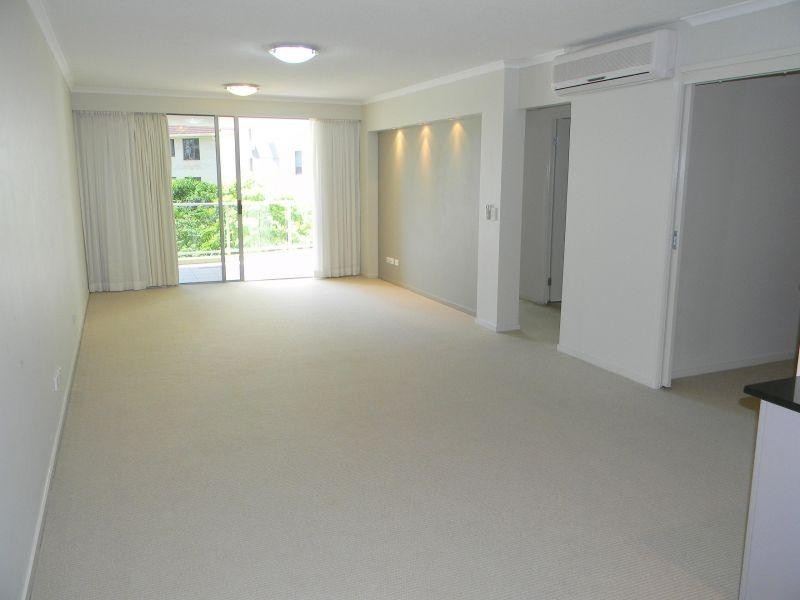 21 Cypress Avenue, Surfers Paradise QLD 4217