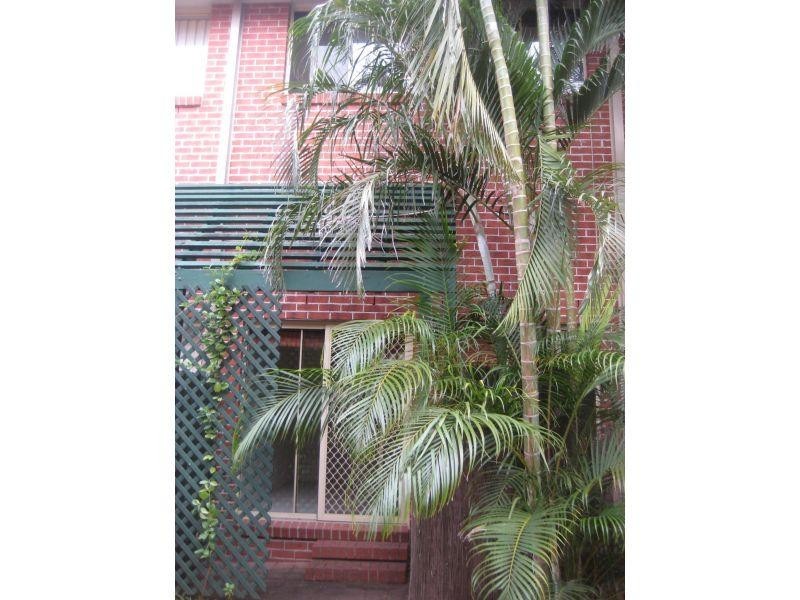 100 Racecourse Road, Bundall QLD 4217