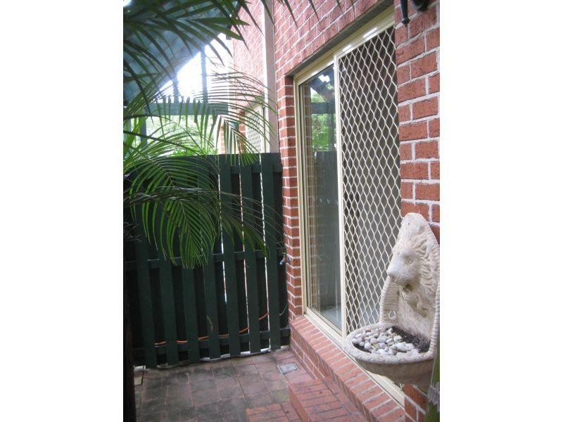 100 Racecourse Road, Bundall QLD 4217