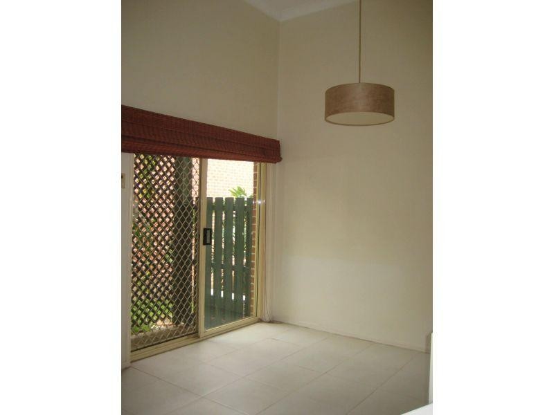 100 Racecourse Road, Bundall QLD 4217