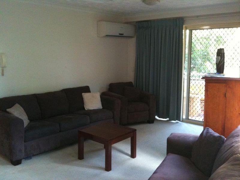 36   Alexandra Ave, Broadbeach QLD 4218