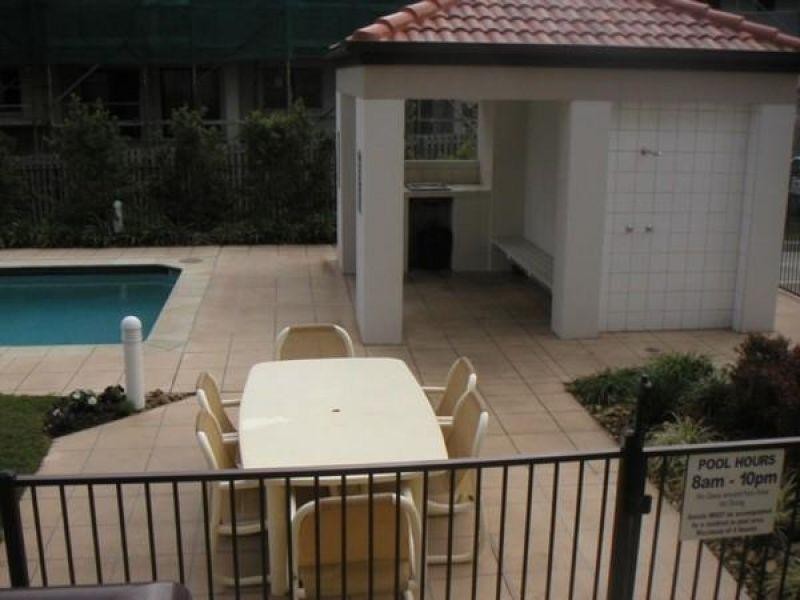 14/132 High St/12 Lloyd Street, Southport QLD 4215