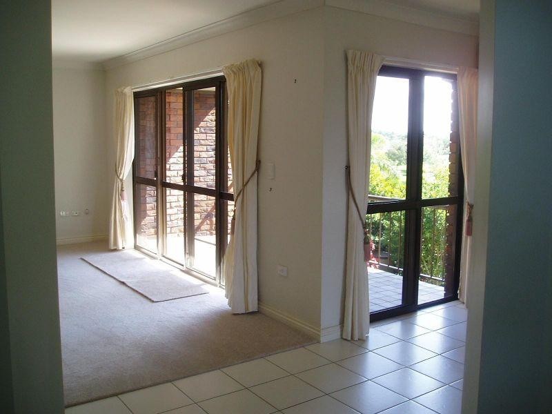 22 Commodore Drive, Paradise Waters QLD 4217