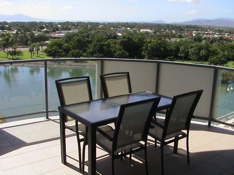 32 Stanley Street, Townsville City QLD 4810