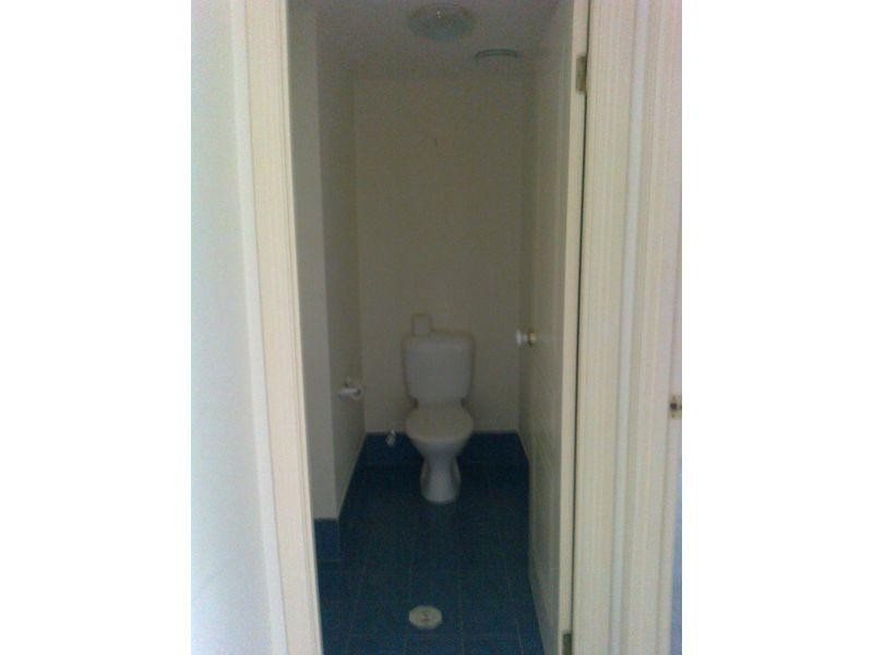 30-36 Burra Street, Chevron Island QLD 4217