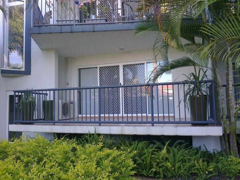 30-36 Burra Street, Chevron Island QLD 4217