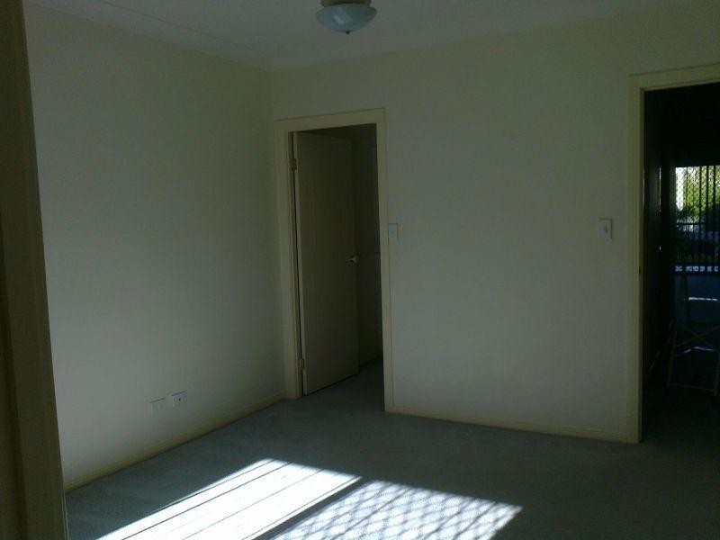 30-36 Burra Street, Chevron Island QLD 4217