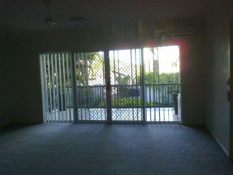 30-36 Burra Street, Chevron Island QLD 4217