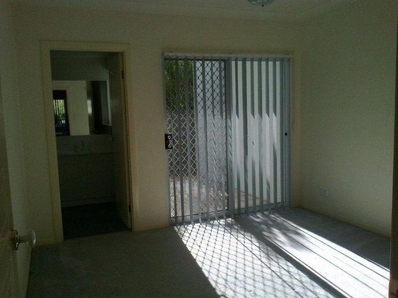 30-36 Burra Street, Chevron Island QLD 4217