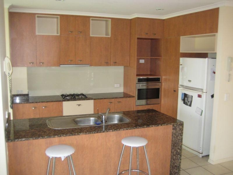136 Palm Meadows Drive, Carrara QLD 4211