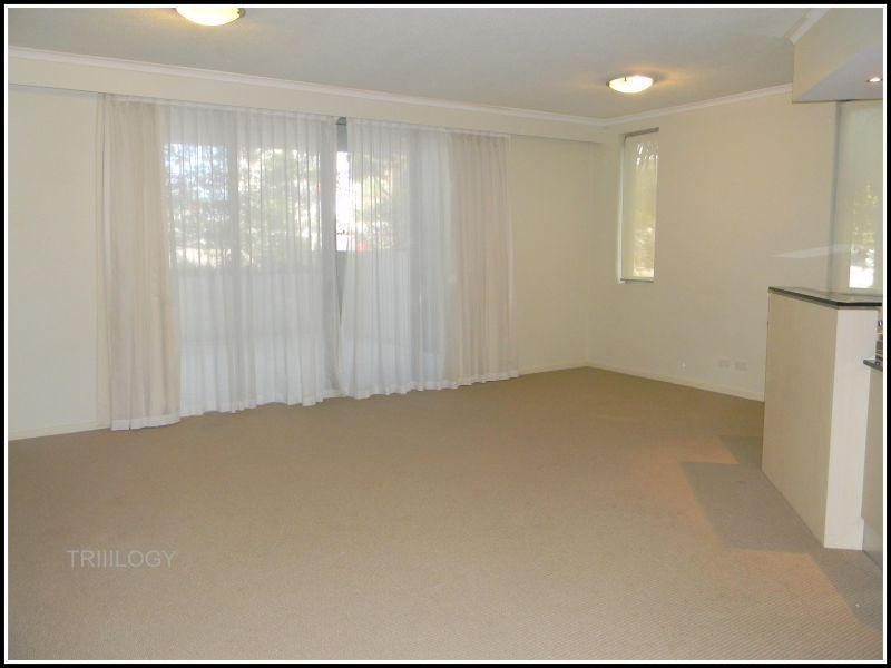 21 Cypress Avenue, Surfers Paradise QLD 4217