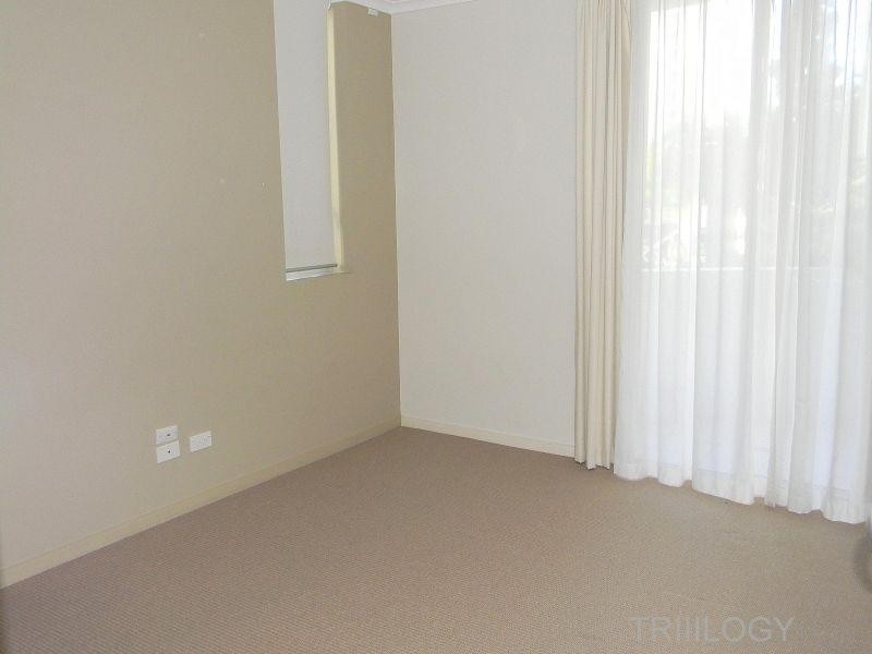 21 Cypress Avenue, Surfers Paradise QLD 4217