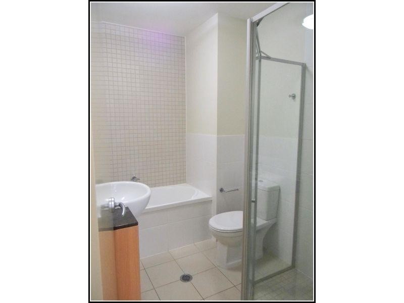 21 Cypress Avenue, Surfers Paradise QLD 4217