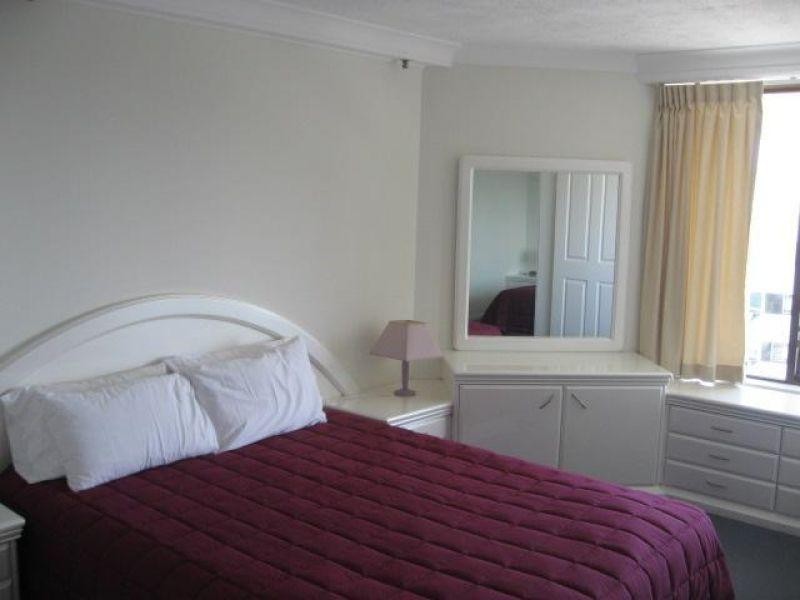 1705 1705/5-25 Enderley Avenue, Surfers Paradise QLD 4217