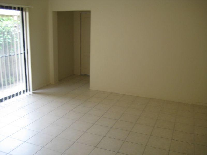 136 Palm Meadows Drive, Carrara QLD 4211